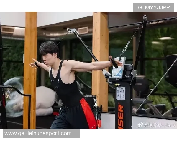 瀚森在比赛中展现出自信与进步逐渐找到个人节奏的精彩表现 瀚森在比赛中展现出自信与进步逐渐找到个人节奏的精彩表现