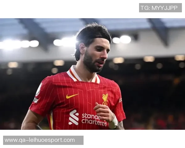 利物浦官方推特发布对阵伯恩利海报范戴克与索博斯洛伊亮相